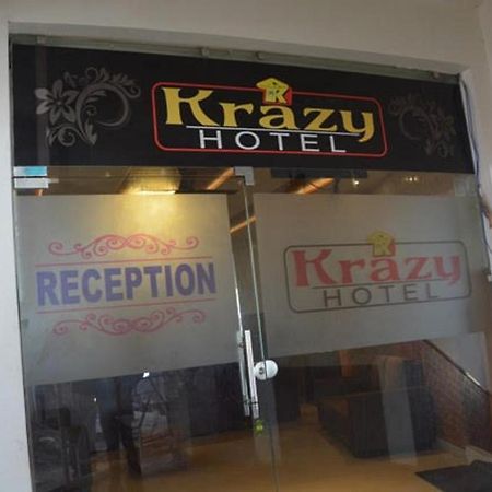 Krazy Hotel Haldwāni Zewnętrze zdjęcie