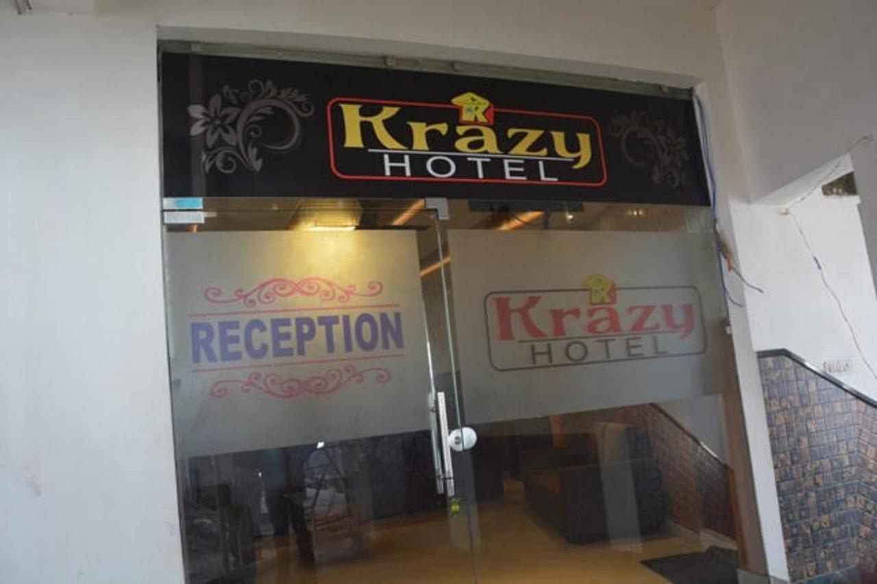 Krazy Hotel Haldwāni Zewnętrze zdjęcie